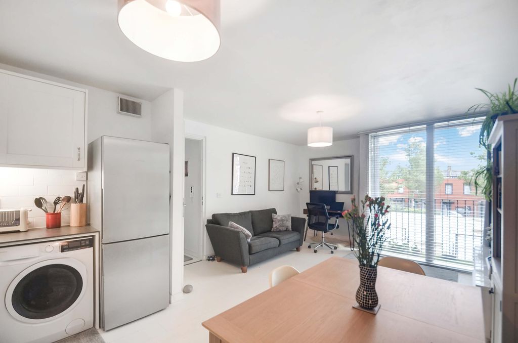 Property photo 2 of 20 Open Plan Living Area (2).Jpg