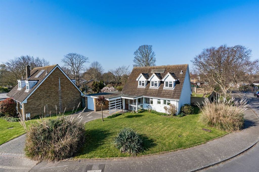 Property photo 1 of 30