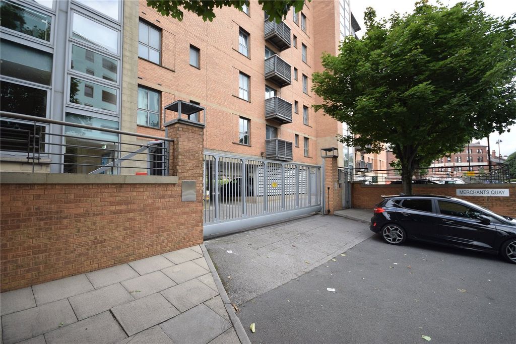 Property photo 1 of 11 Picture No. 01