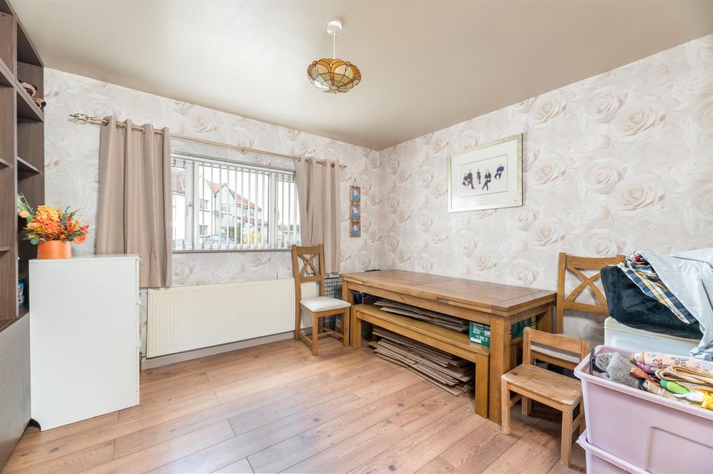 Additional image 10 of 4 bed semi-detached house for saleCaxton Road, Otley LS21