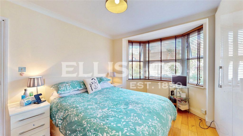 Property photo 3 of 12 Picture No. 22