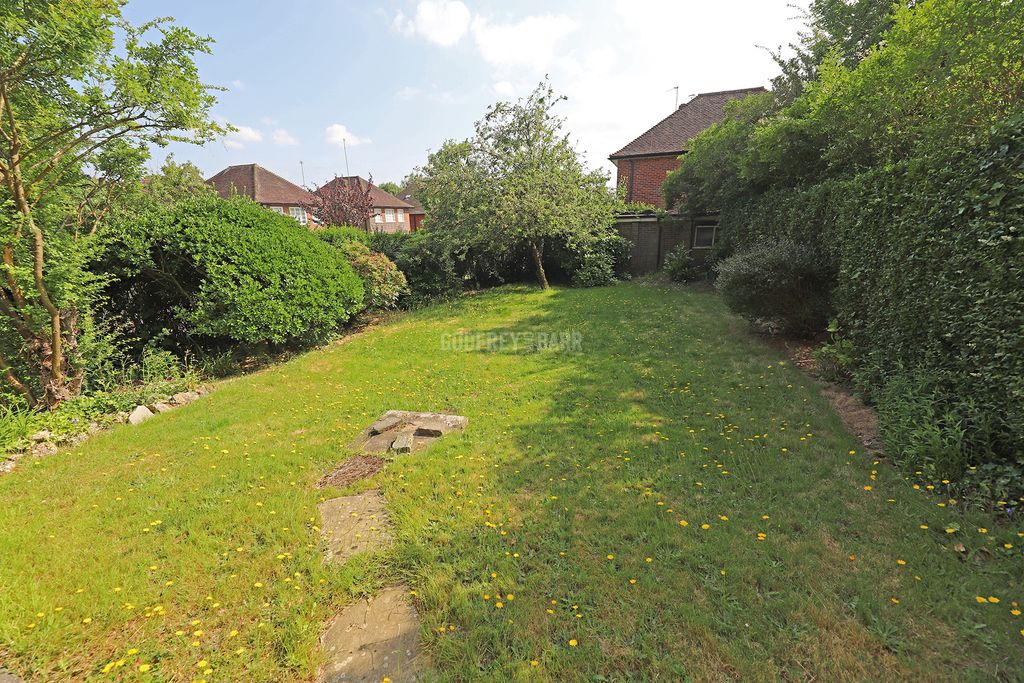 Property photo 3 of 21