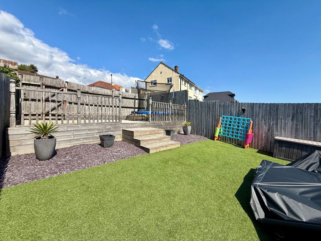 Property photo 3 of 19