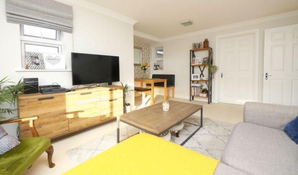 Property photo 2 of 6 Living Room