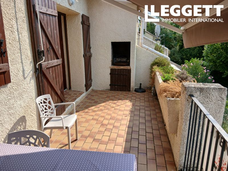 Property photo 3 of 10