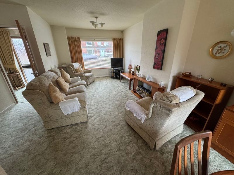 Property photo 3 of 8 Photo 7