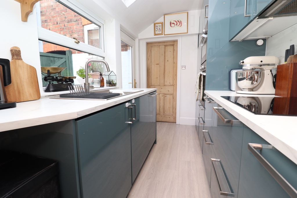 Property photo 3 of 17 Img_1008