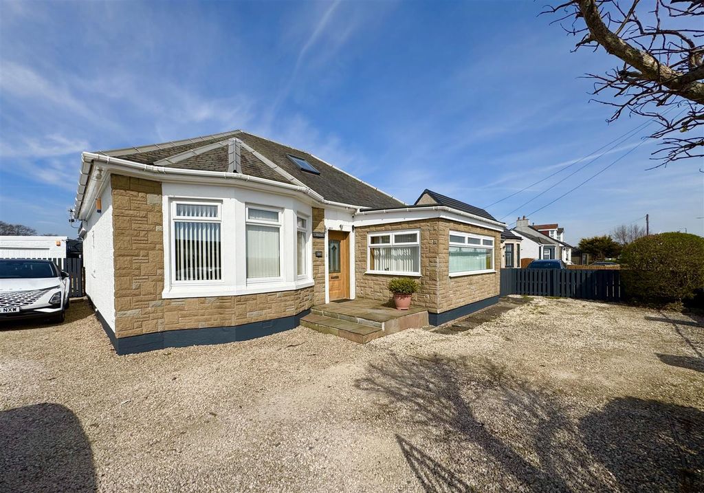 Property photo 1 of 25 External