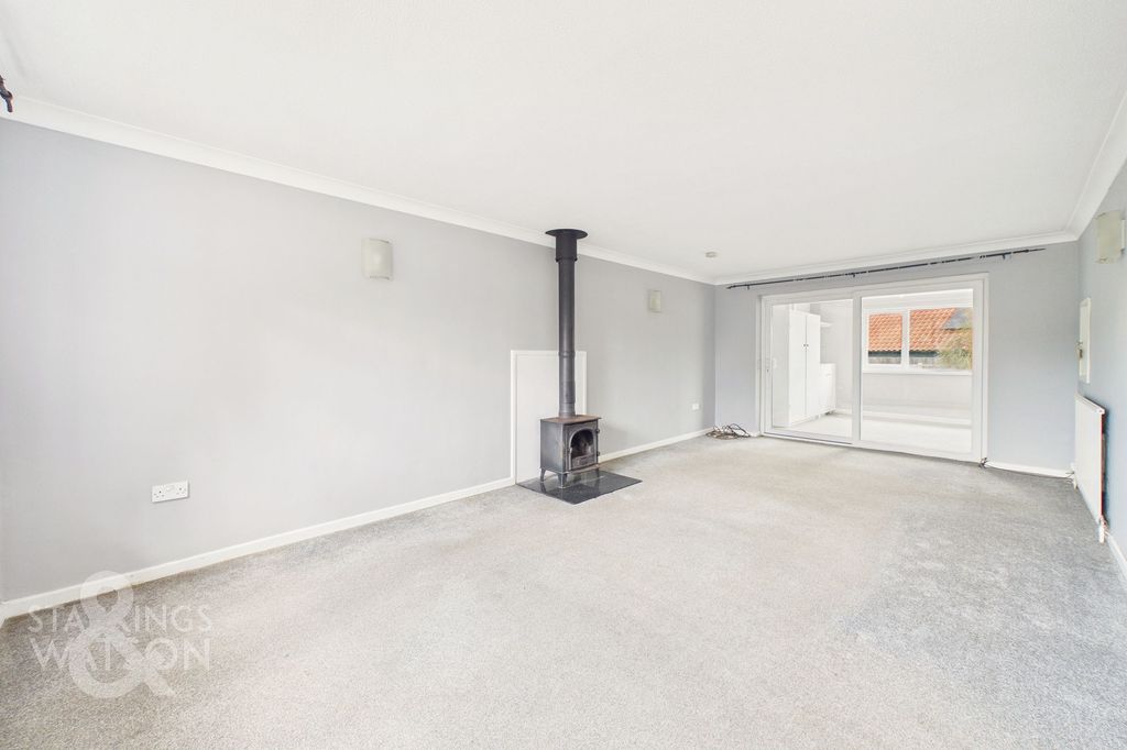 Property photo 2 of 30