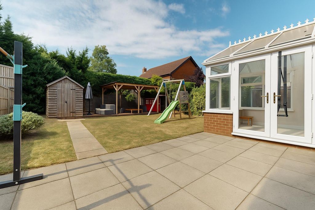 Property photo 2 of 23 Afea549D-A752-46E1-8B51-6Ef8C440B672.Png