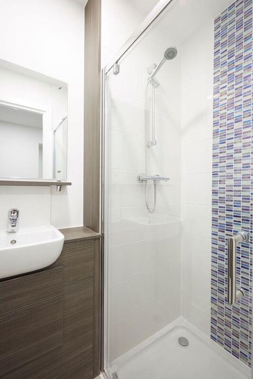 Property photo 3 of 4 Bathroom