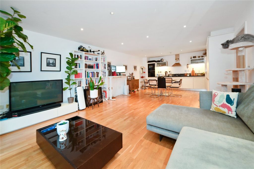 Property photo 1 of 13 Reception Room