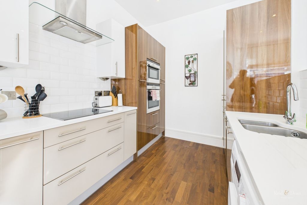 Property photo 3 of 18 1246-Hr-3.Jpg