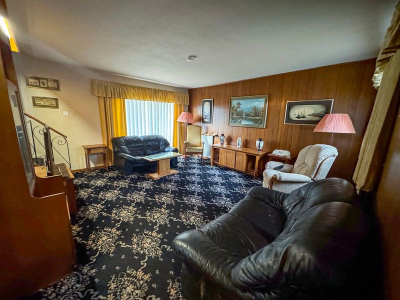 Property photo 3 of 23 Photo 19