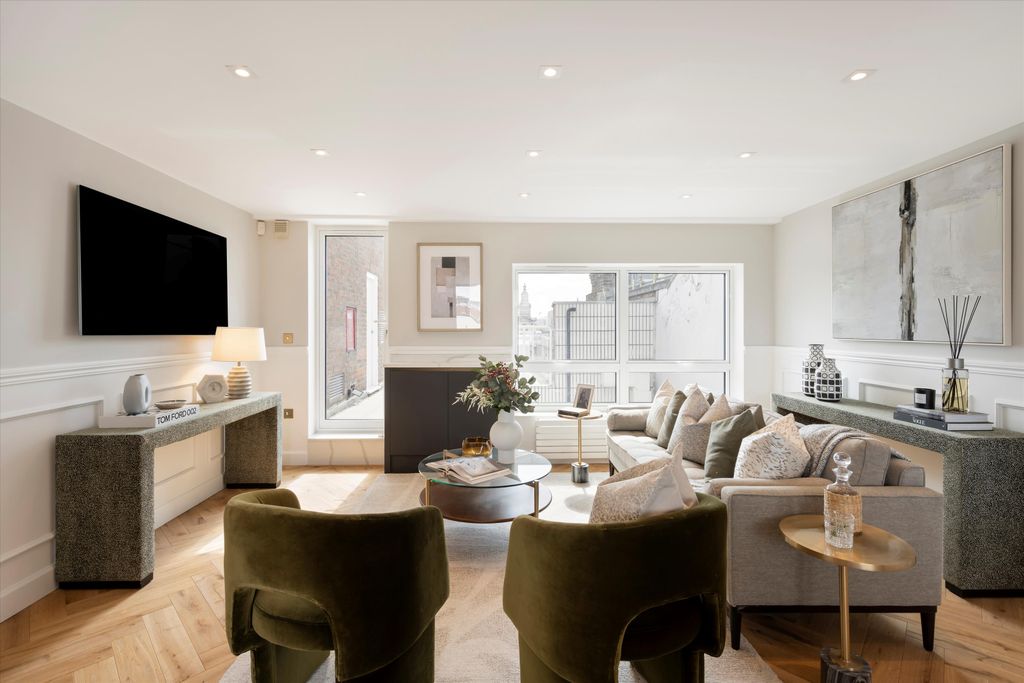 Property photo 3 of 26 Image