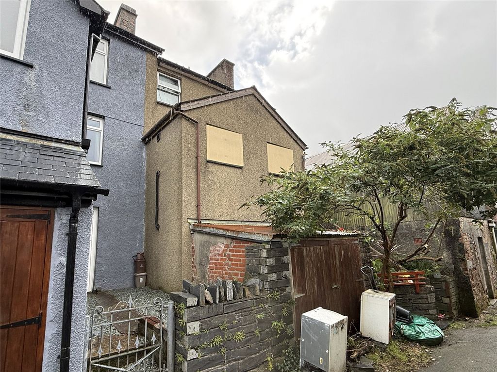 Property photo 3 of 4 Picture No. 04