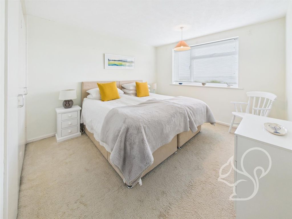 Property photo 2 of 15 Principal Bedroom