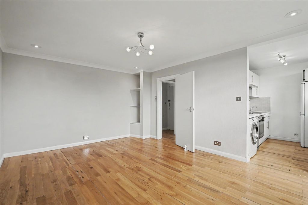 Property photo 3 of 10 3.Jpg