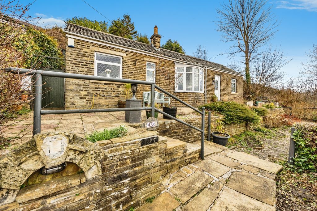 Property photo 1 of 14 Front