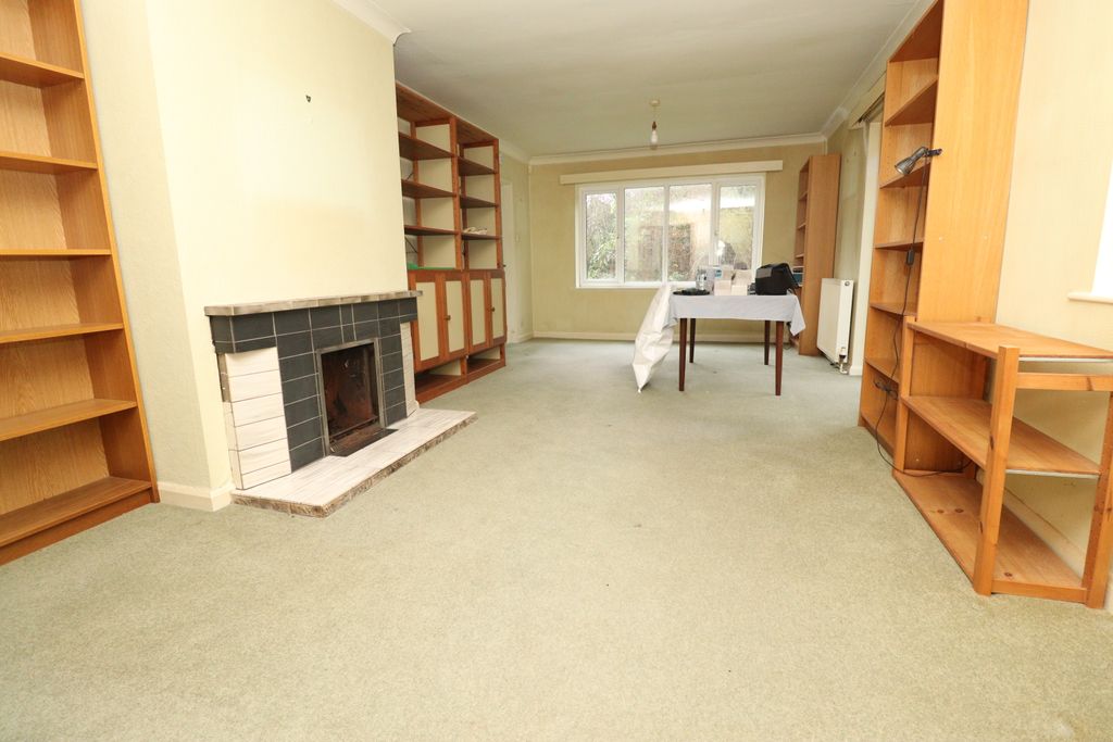 Property photo 2 of 8 Img_4976