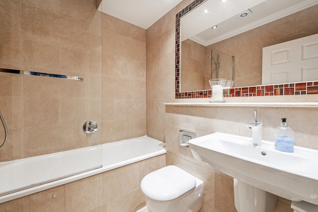 Property photo 2 of 9 Picture No. 05