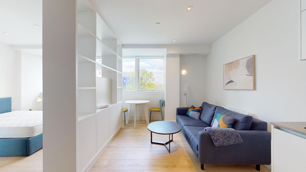 Property photo 1 of 16 Living Room