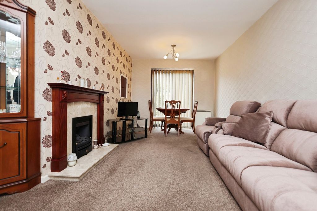Property photo 3 of 20 Pbox-Img.Jpg