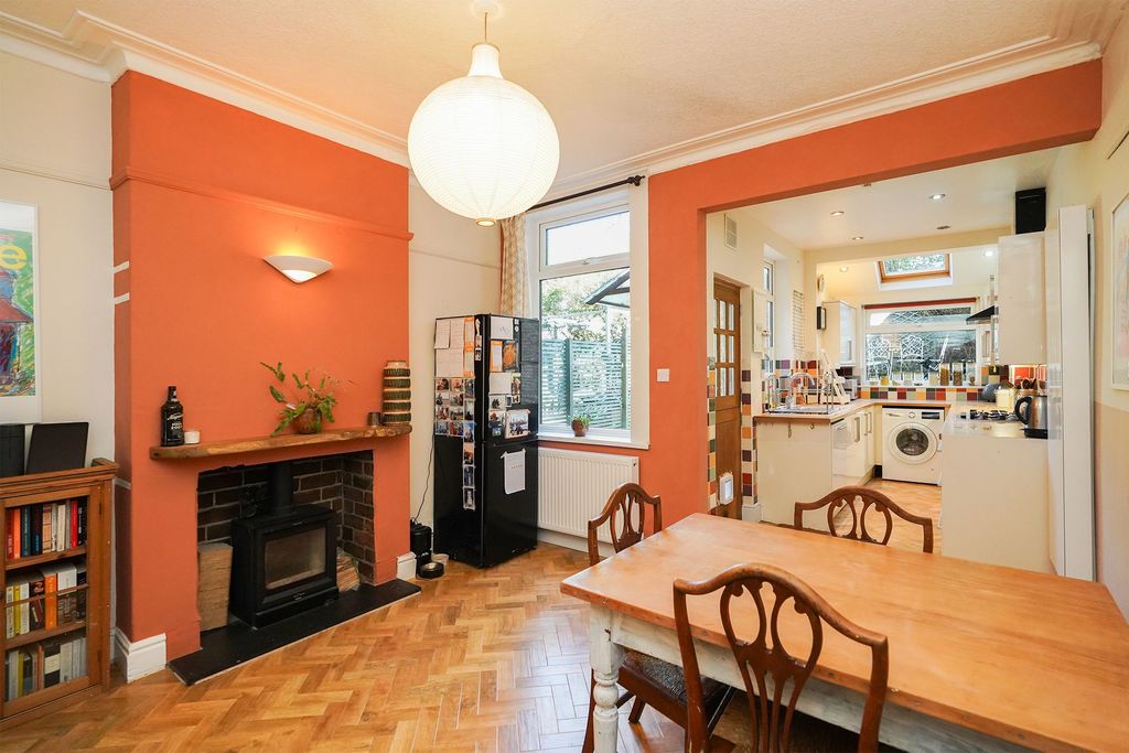 Property photo 3 of 22