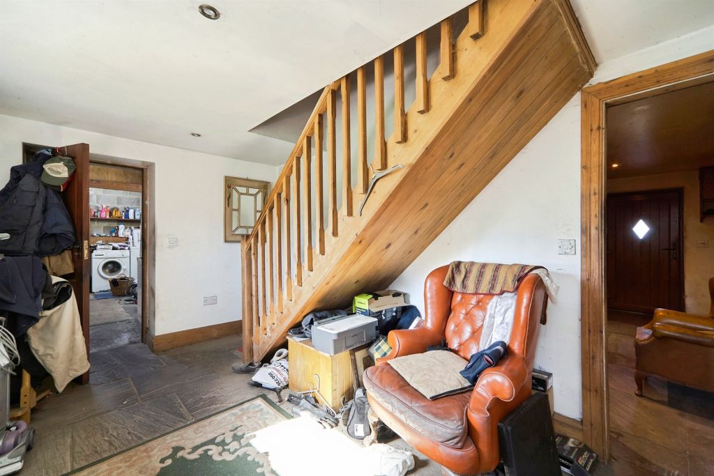 Property photo 3 of 28