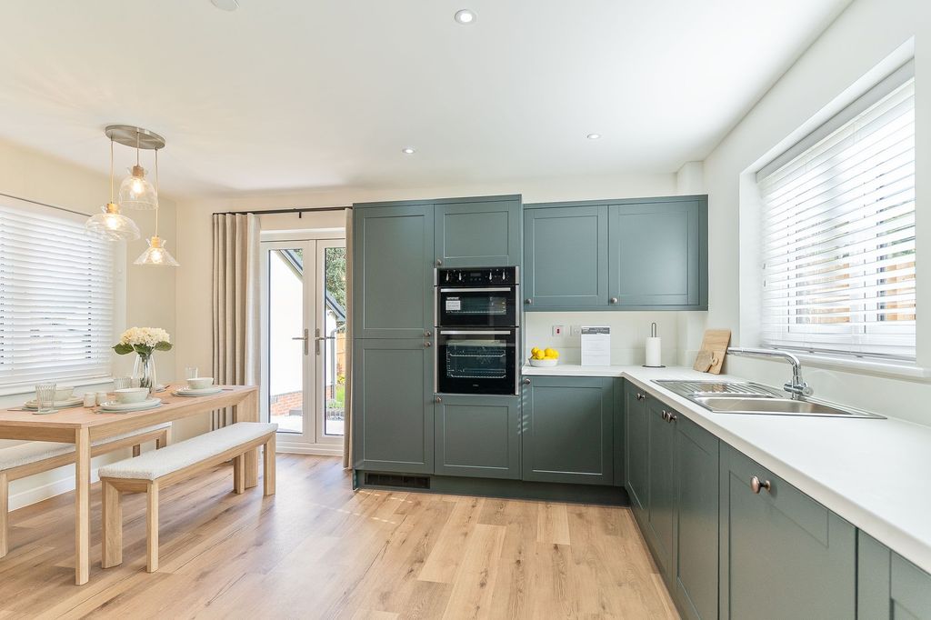 Property photo 2 of 25