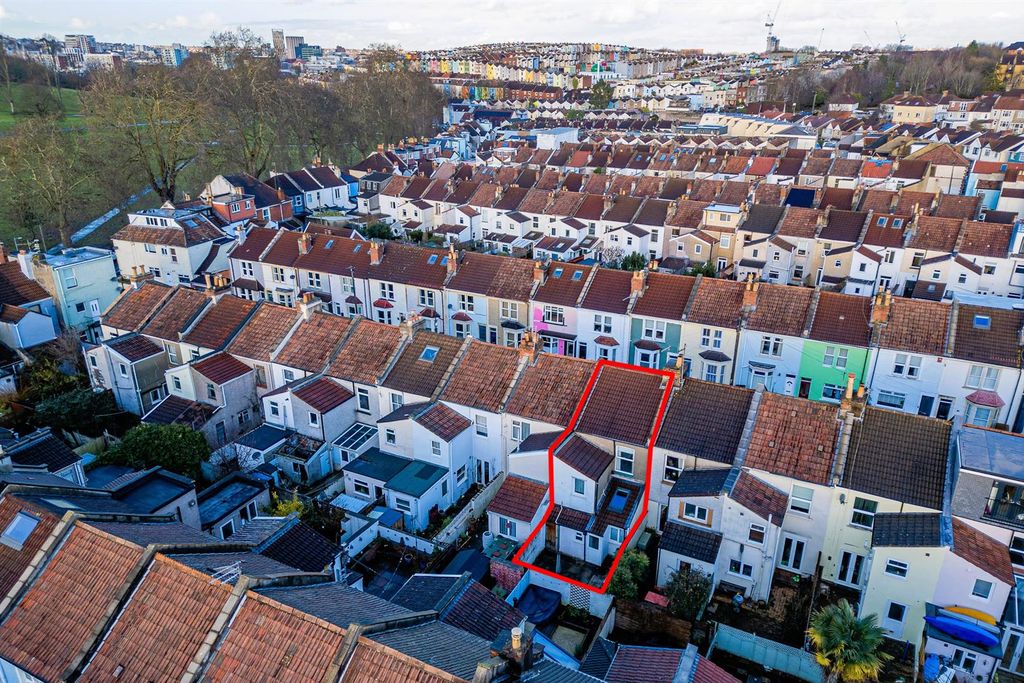 Property photo 3 of 27 20 Margate Street, Victoria Park, Bristol Bs3 4Sp
