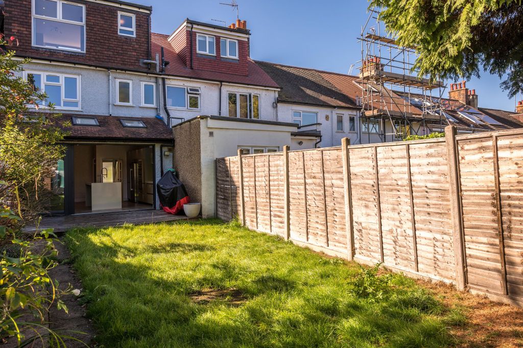 Property photo 1 of 19