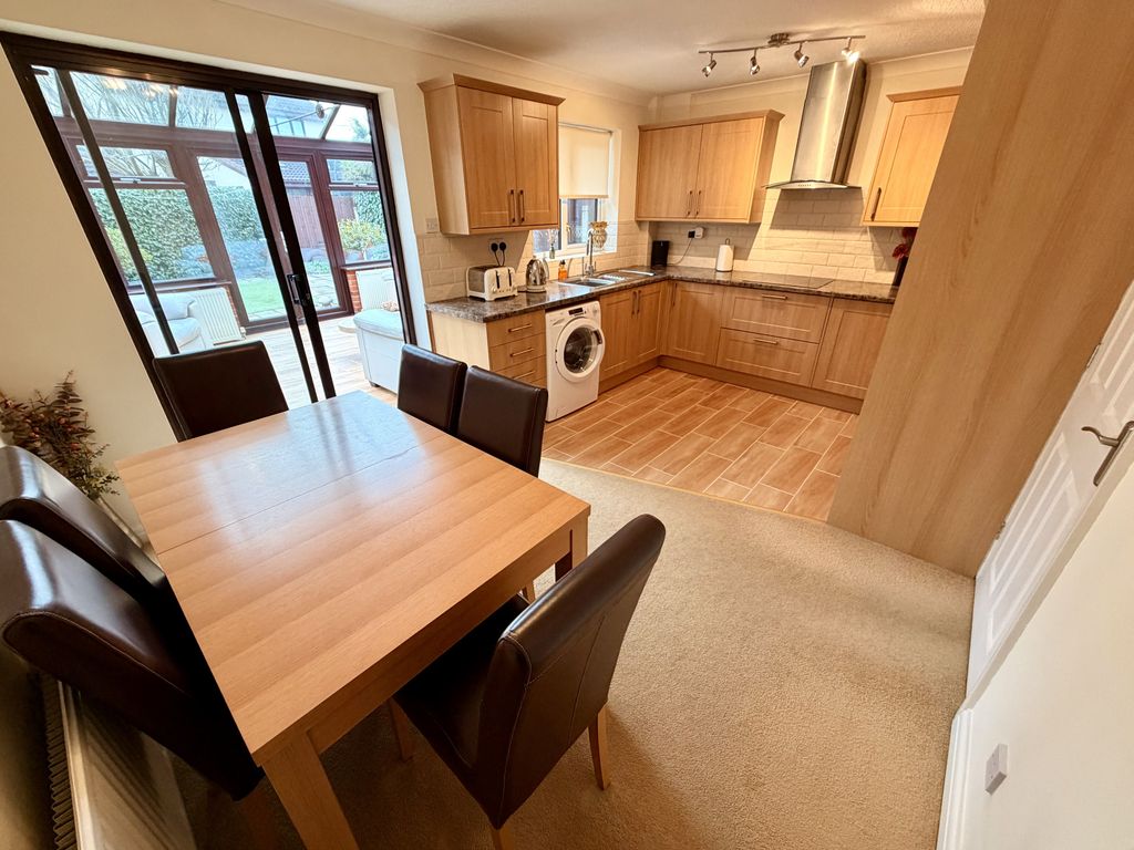 Property photo 3 of 25