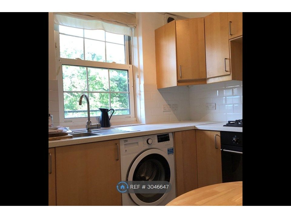 Property photo 3 of 15 Kitchen