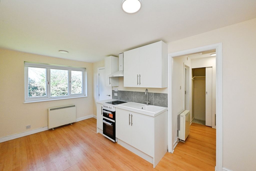 Property photo 2 of 18 Pbox-Img.Jpg