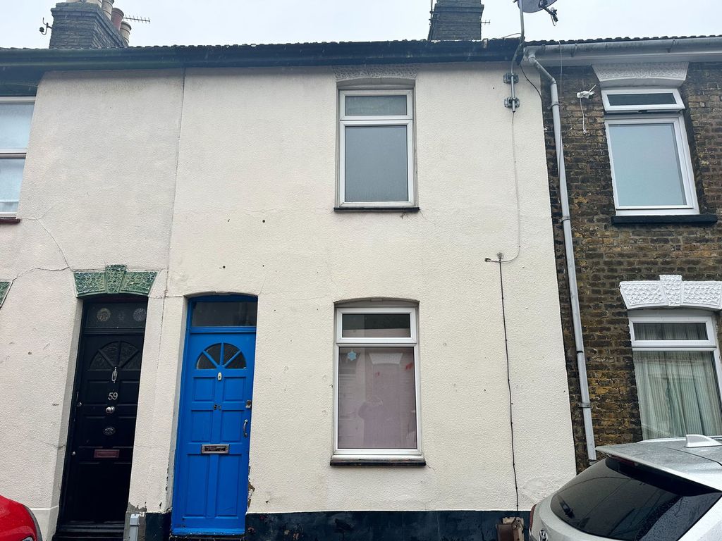 Property photo 1 of 12