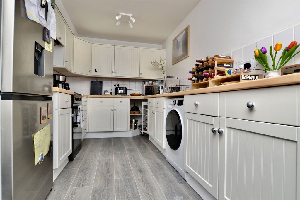 Property photo 3 of 14 Picture No. 26