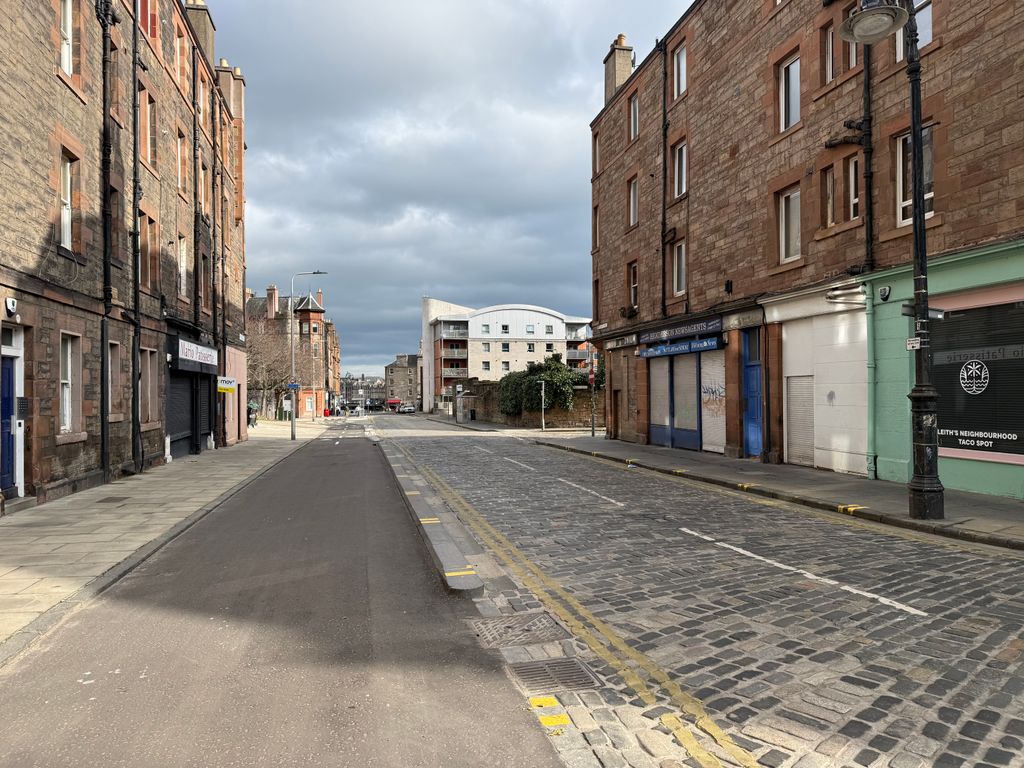 Property photo 2 of 3