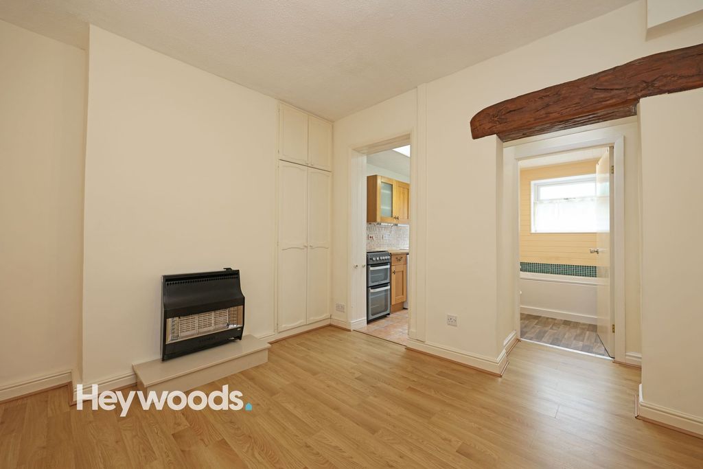 Property photo 3 of 36