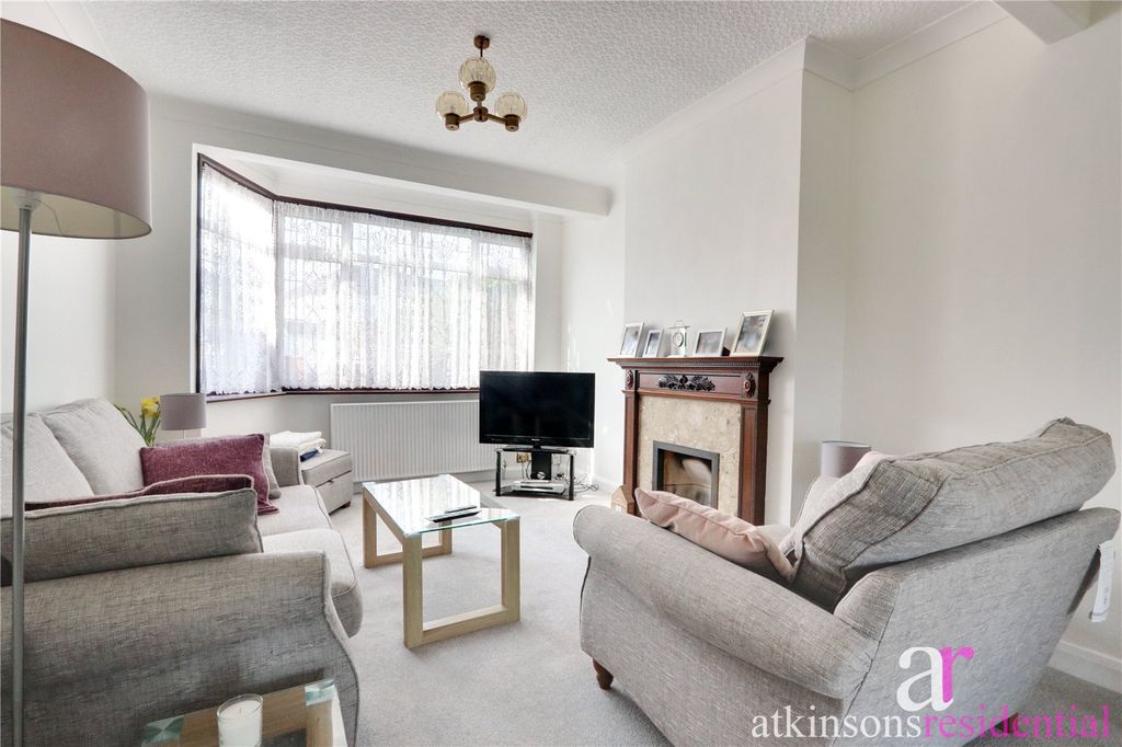 Property photo 2 of 19 Picture No. 12