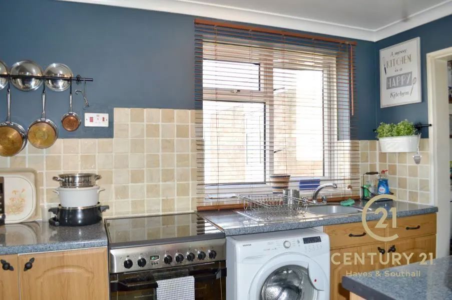 Property photo 2 of 7