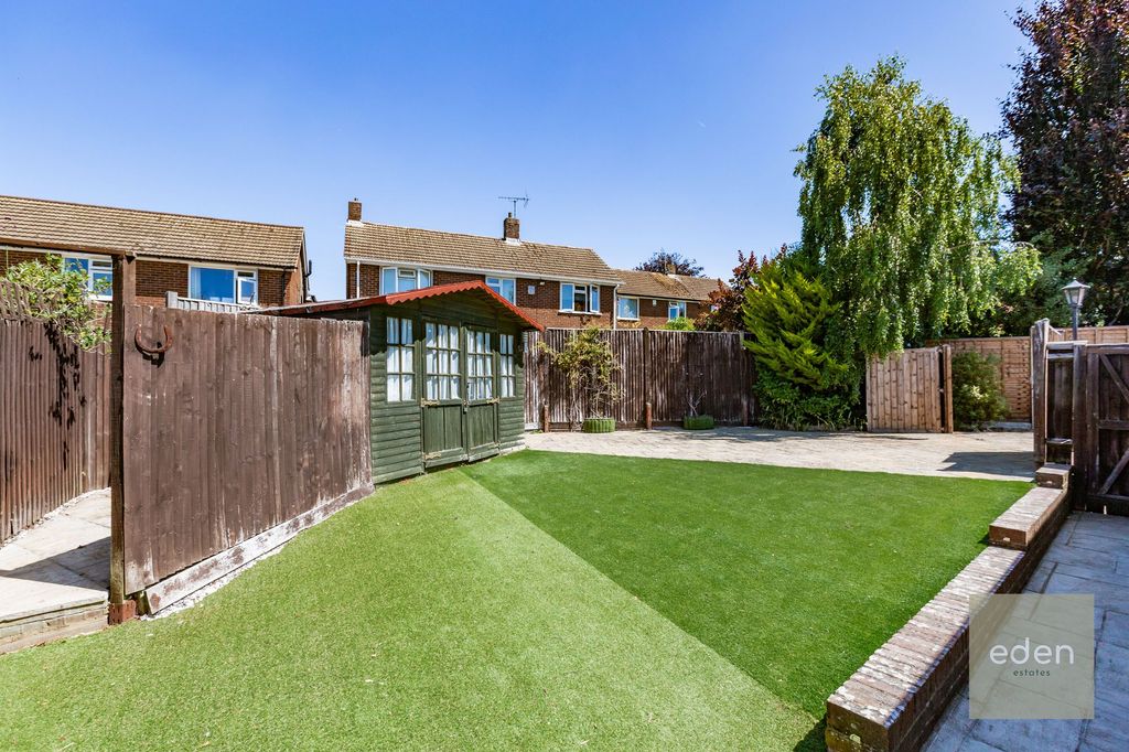 Property photo 3 of 21