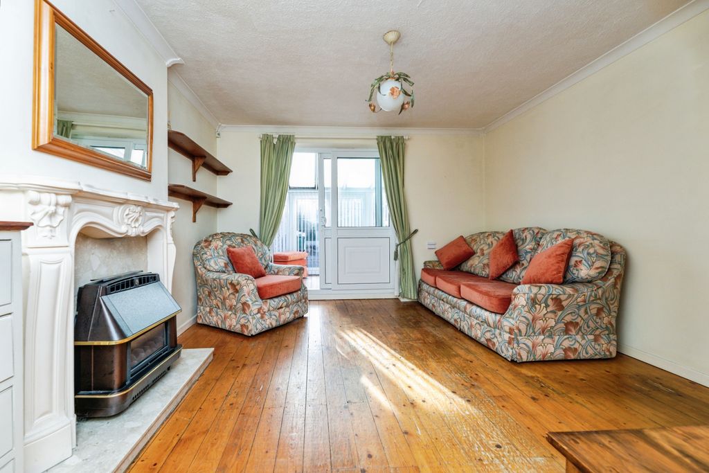 Property photo 2 of 20 2A8A5446-2-1020