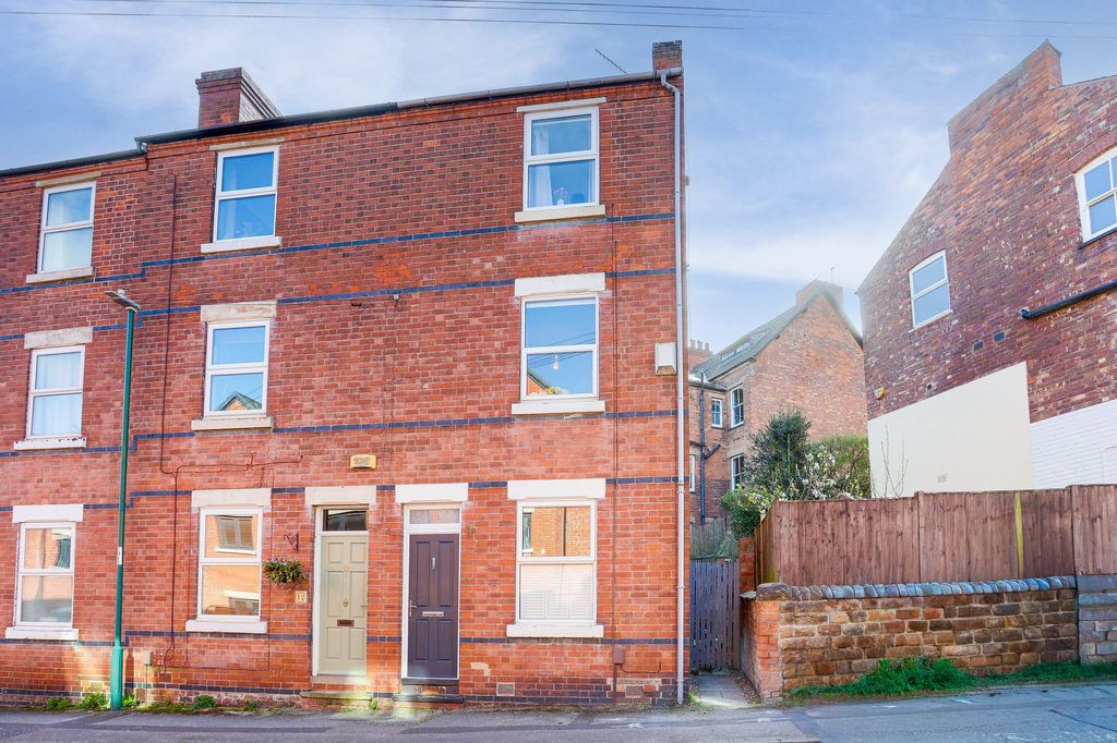 Property photo 1 of 19