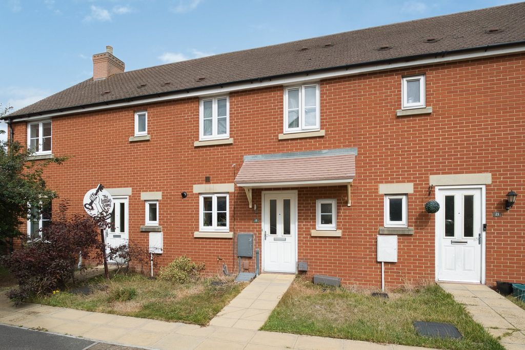 Property photo 1 of 18