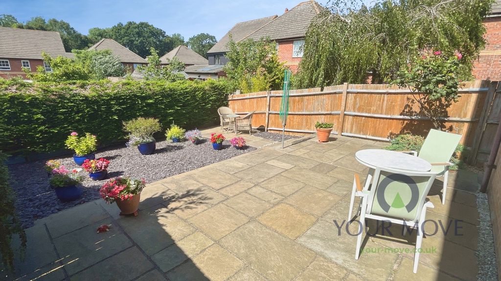 Property photo 3 of 15 Garden