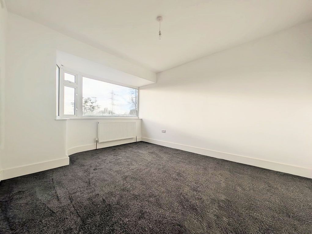 Property photo 3 of 24 23