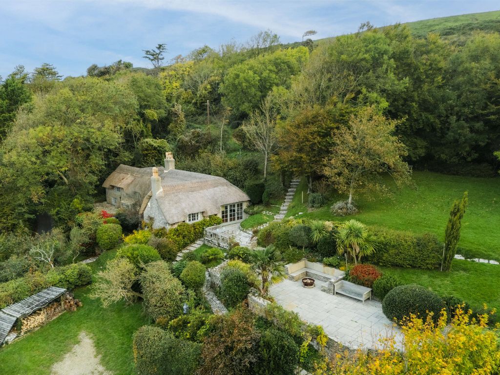 Property photo 1 of 39