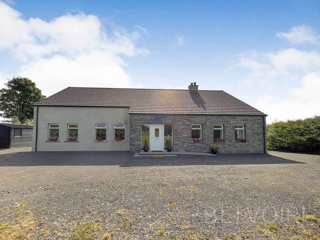 Property photo 1 of 25
