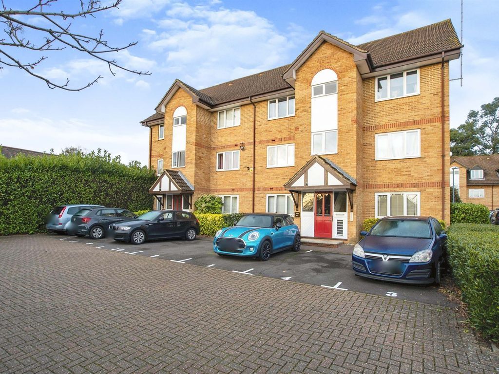 Property photo 1 of 8